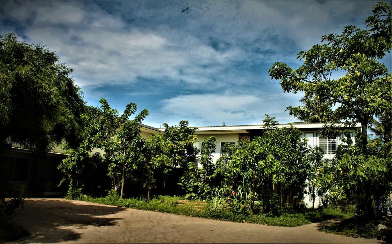 My Parents Guesthouse Kampot Exterior photo